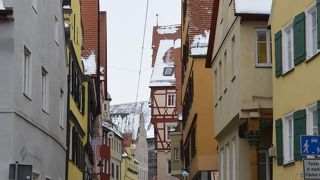 ロマンティック街道の町ネルトリンゲン: 隕石のクレーターに築かれた町