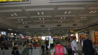 え、免税店これだけ？！