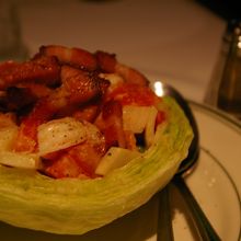 サラダ、丸ごとレタスだよ。