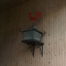 自宅の門の上にあった鉄製の門灯 「風見鶏」