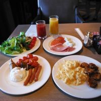 ラウンジの朝食