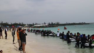 広くてきれいなビーチです。