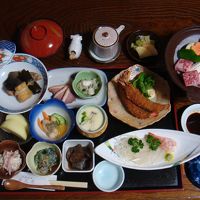 夕食 （あんまりおいしくはなかった・・・）