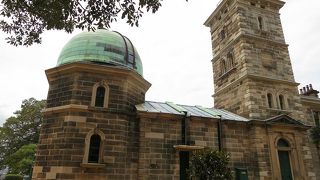 ロックスの丘の上にある天文台