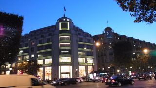 夜のライトアップがきれい