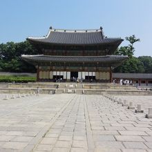 約270年間、李氏朝鮮王朝政治の中心地