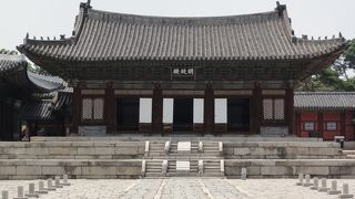 昌慶宮の正殿、最古の歴史を誇る