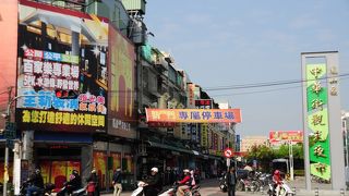 昼間もお店開いてます！屋台は出てませんが…