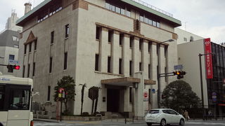 趣ある建物です