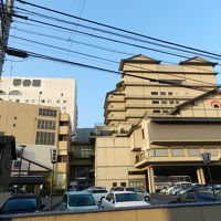 宿泊棟は二つに分かれています