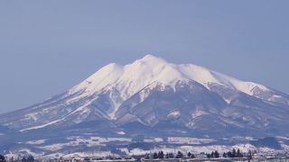 冠雪の津軽富士