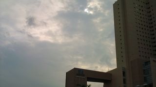 みなとみらいの金環食