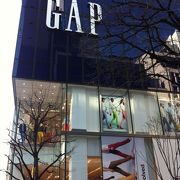 銀座でもカラフルなGAP!!