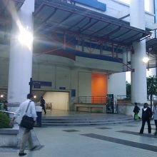 ダンワギ駅入口