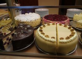 カフェ プラーク