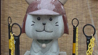 ひこにゃんの石像もあります