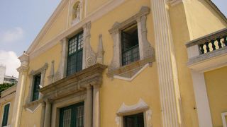 セナド広場からすぐ