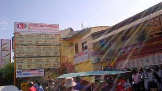 カンボジア最大級のバス会社、ソリヤ・バスは全国を網羅