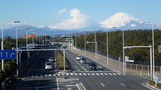 辻堂海水浴場近くからみた富士山