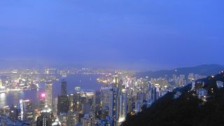 高所恐怖症にはエスカレータがきつい