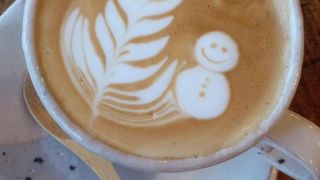 ラテアートとお惣菜が楽しめるカフェ♪
