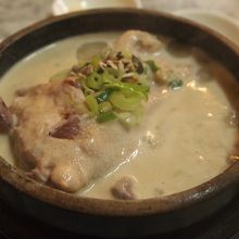 熱々参鶏湯。