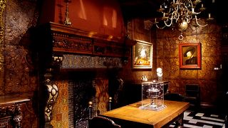 バロックの巨匠の自画像は必見です。