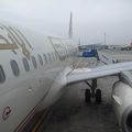 国営エティハド航空は満席！