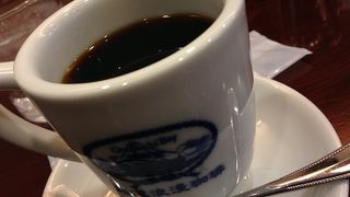 サイフォンで入れてくれる珈琲