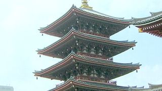 五重塔とは、お釈迦さまのご遺骨を奉安する仏塔の形式なんだそうです。