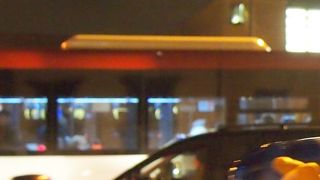 駅は人がたくさんいました