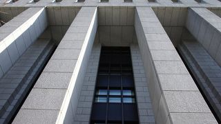 一階の広いロビーでは、何かと企画展示も行っていて