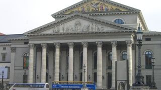 ドイツを代表する歌劇場の一つ