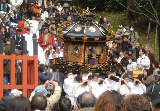 日本三大荒神輿のひとつ