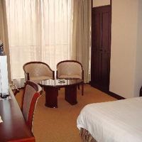 広くてきれいな部屋でした