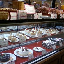 真心をこめて考えられたケーキたち。