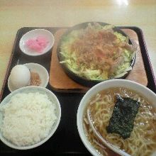 ポーク鉄板麺