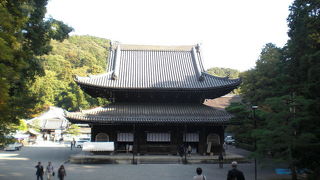 別名「御寺」。