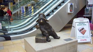 日本からは非常に便利な駅