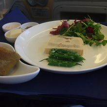 余談）ｵｰﾊﾞｰﾌﾞｯｷﾝｸＡＮＡのビジネスに乗った時の機内