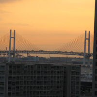 朝のベイブリッジ