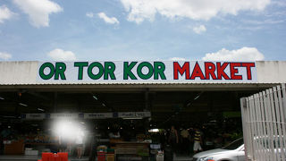 暑さには気をつけて！美味しいものが売ってる高級市場