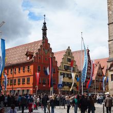 ヴェルニッツ門から入りこの光景が見えてくる前の左手にあります