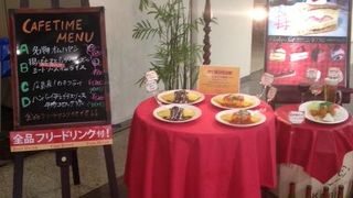 平日ランチタイムは待ち時間覚悟で