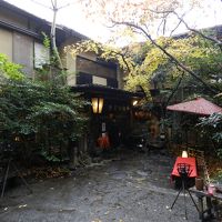 玄関も情緒たっぷり