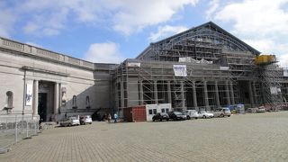 新旧さまざまな兵器が展示されていた