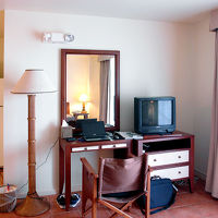 コンドミニアム　有線LANのインターネットが使えます