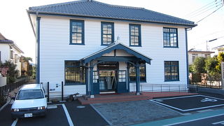 和洋折衷のかつての海老名村役場