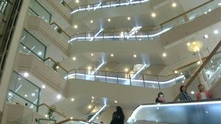 併設郵便局は2階です(金融は1階)。