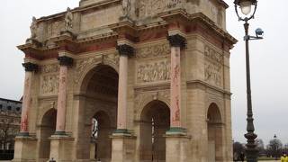 ルーブル宮の凱旋門